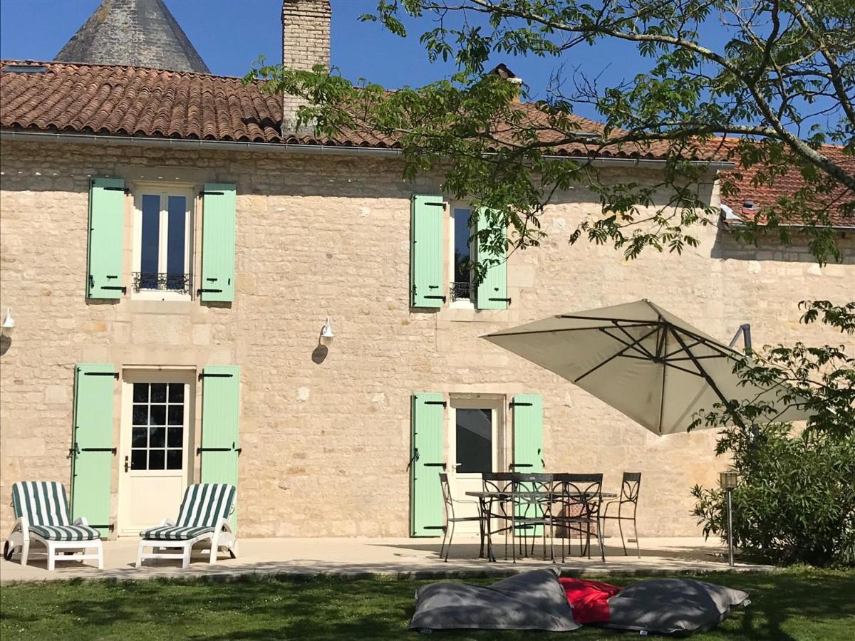 Logis De Pierre Levee Bed & Breakfast Bessines Exterior photo